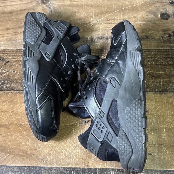 Nike Air Huarache Run Women's Running Shoes Size 7 Triple Black 634835-012 - Picture 8 of 9